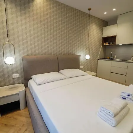 2 Steps From City Center Apt 3 3 Tirana Exterior photo